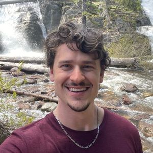 Meet your Posher, Blake